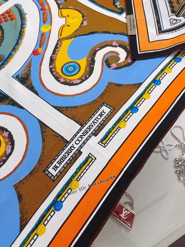 BURBERRY專櫃新款巴寶莉TB園藝90cm斜紋真絲方巾女士圍巾 mmyj2511